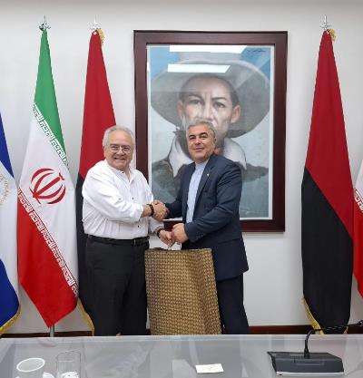 Reunión entre el Embajador de Irán Ramin Zare y Dr Gustavo Porras Cortés Presidente de la Asamblea Nacional de Nicaragua